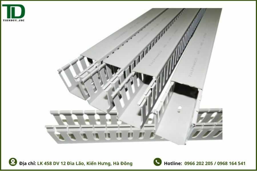 Máng nhựa luồn dây điện