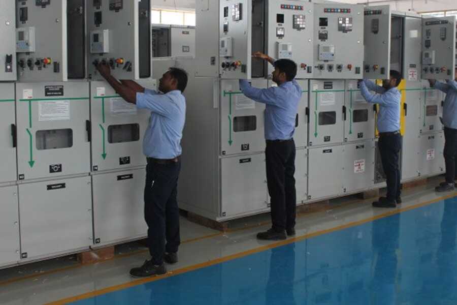 Gia công tủ điện tại Hà Nội: Quy trình, báo giá và tiêu chí chọn đơn vị Gia công tủ điện tại Hà Nội – ảnh thực tế tham khảo; nguồn ảnh ghi trong gói.