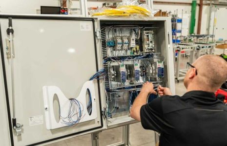 tủ điều khiển công nghiệp